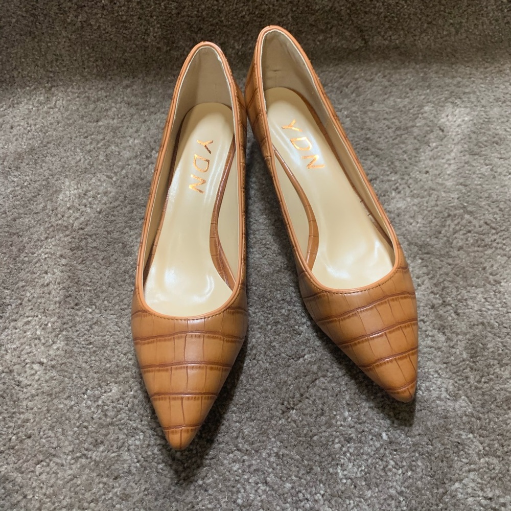 YDN Women Low Kitten Heel Pumps Pointed Toe